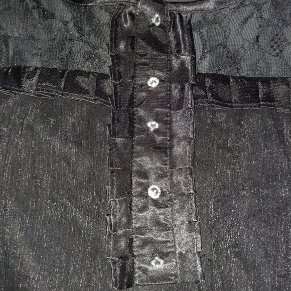 Black blouse with lace - Picture 5 of 5